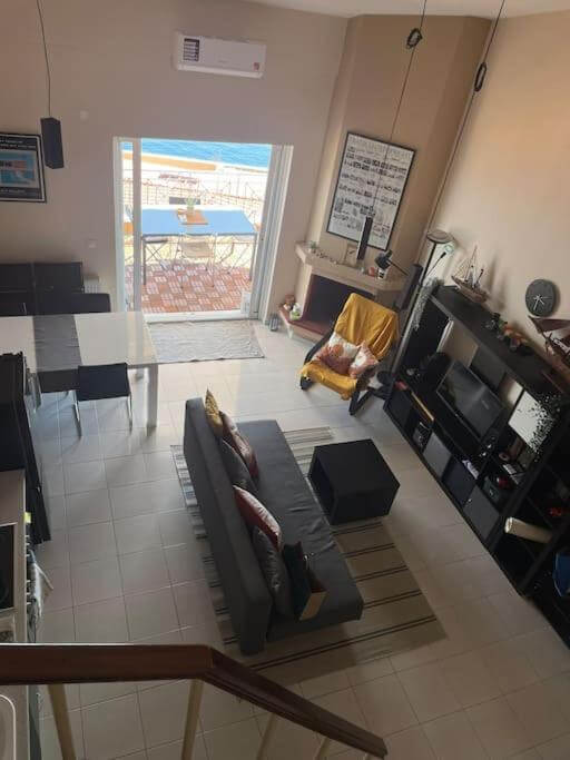Apartment With Unique View - Neos Marmaras
